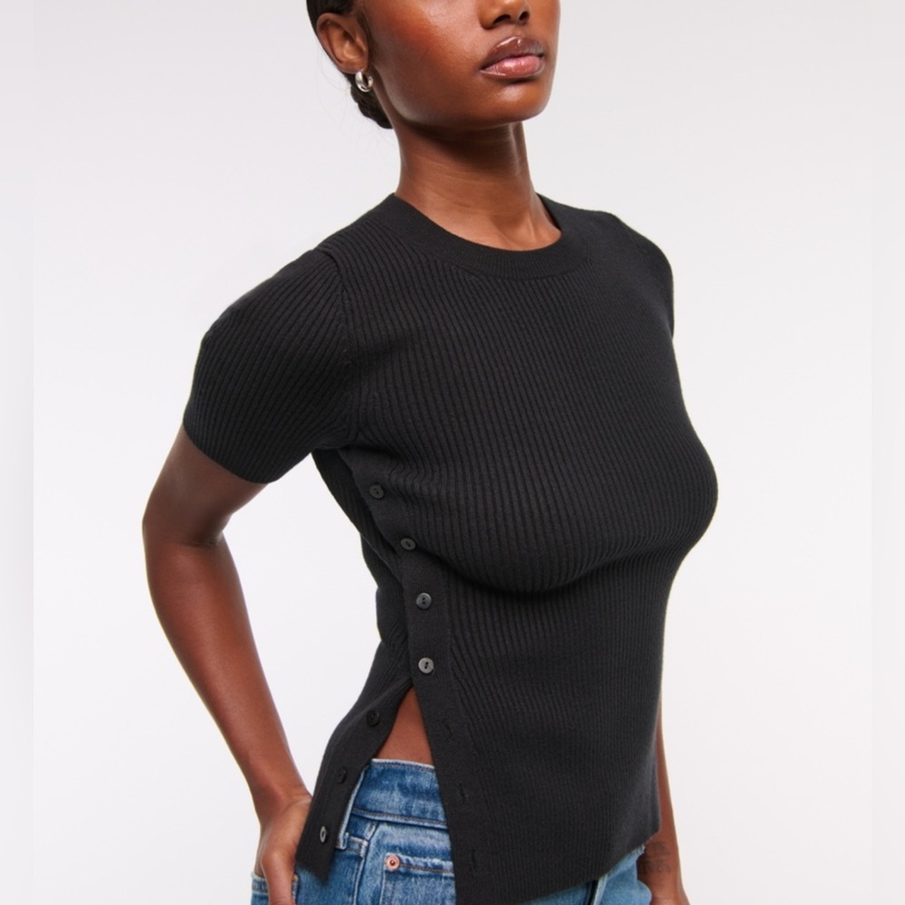 Abercrombie & Fitch LuxeLoft Side-Button Sweater Tee